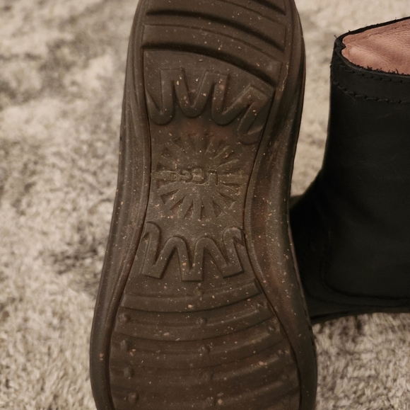 Uggs Women's Black Ankle Boots - Picture 3 of 11
